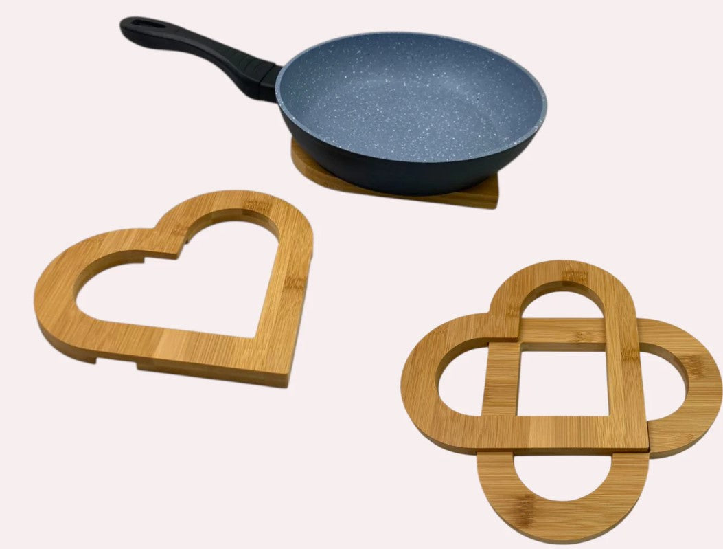 High Quality Heart Shape Wooden trivet 20 cm Set of 2