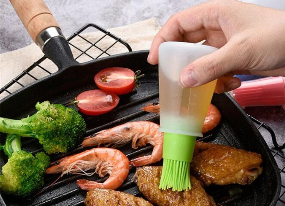 Set of 2 Oil Bottles with Brush