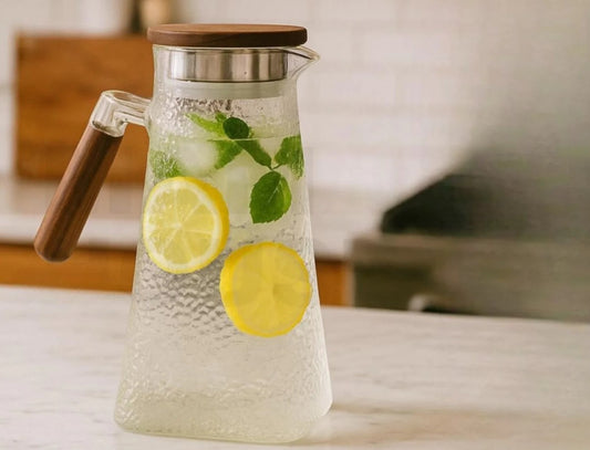 High Quality 2L Glass Pitcher w Wood Handle and Cover