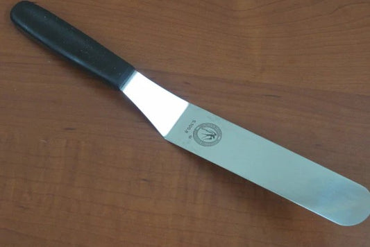 Angled Spatula with Black Handle 20.3cm